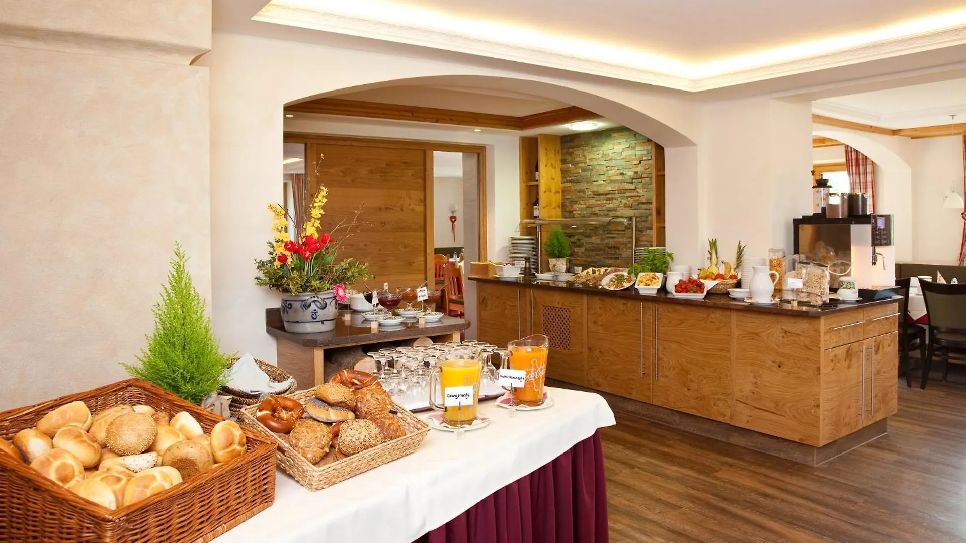 Landhotel Schwarzenbach - Wellness & Spa Rieden 3*,