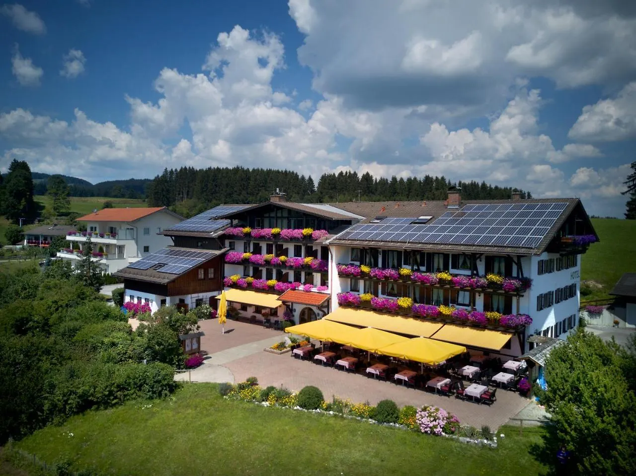 Landhotel Schwarzenbach - Wellness & Spa Rieden 3*,